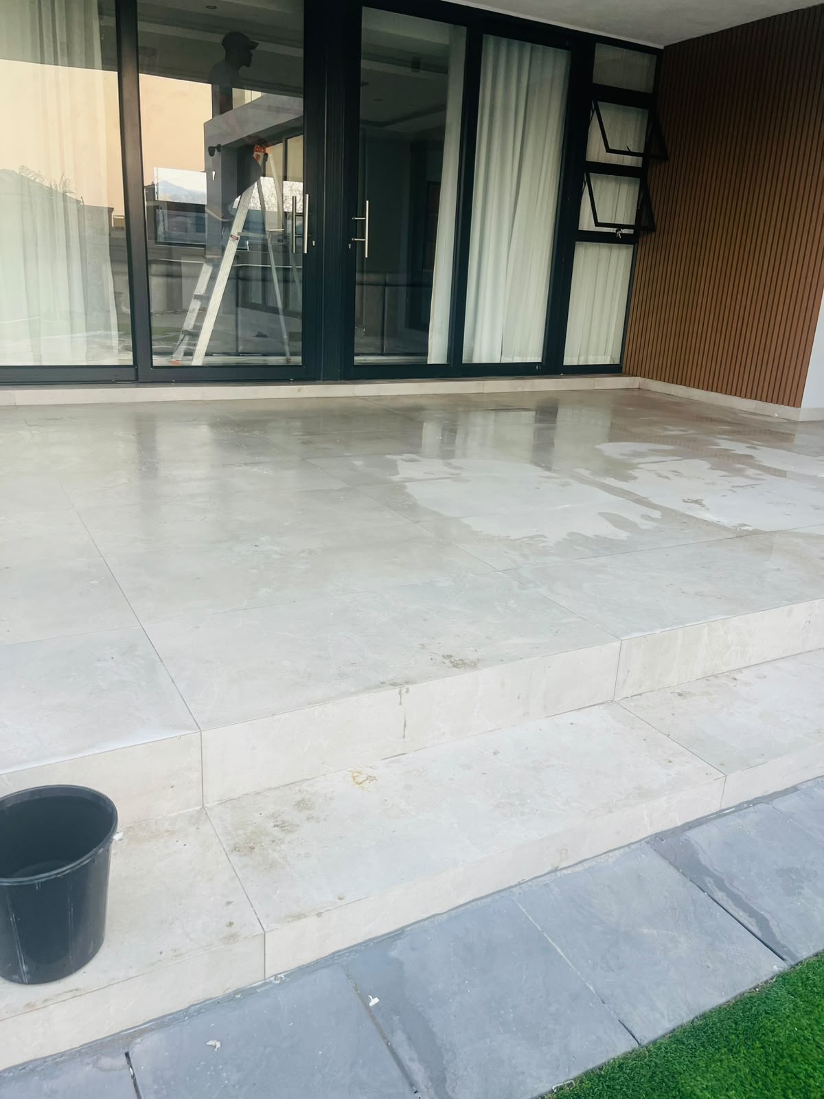 Office cleaning services